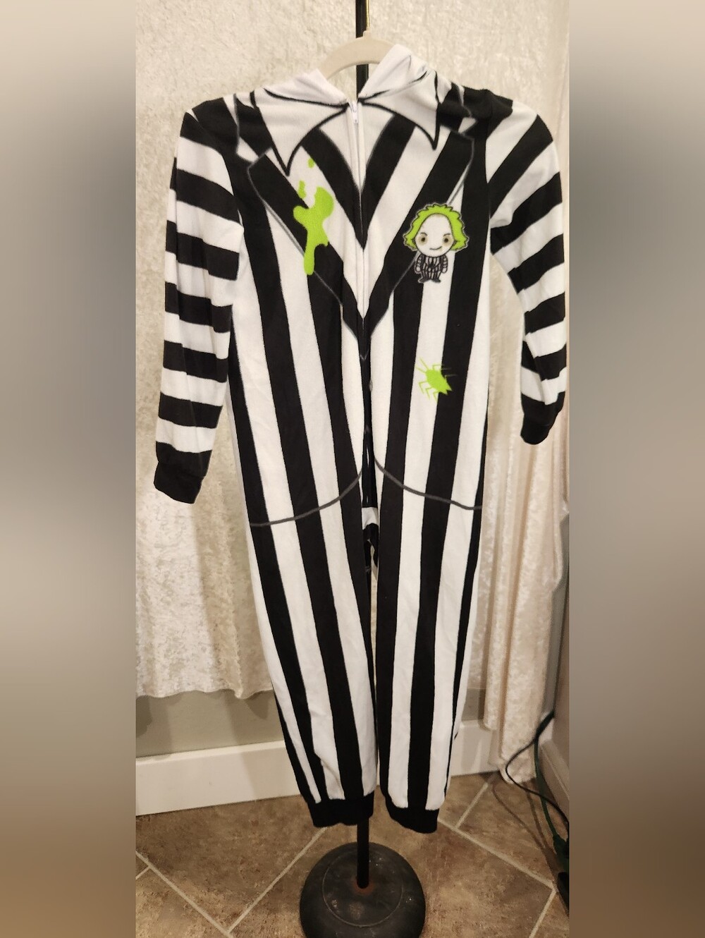 Beetlejuice Hooded Fleece One-Piece Union Suit Pajamas Sz 8